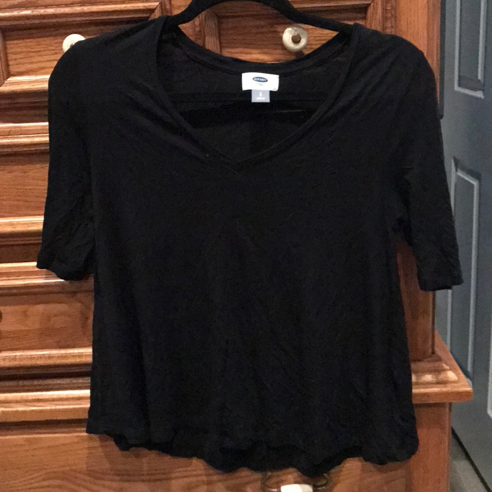 Old Navy Black V-neck top